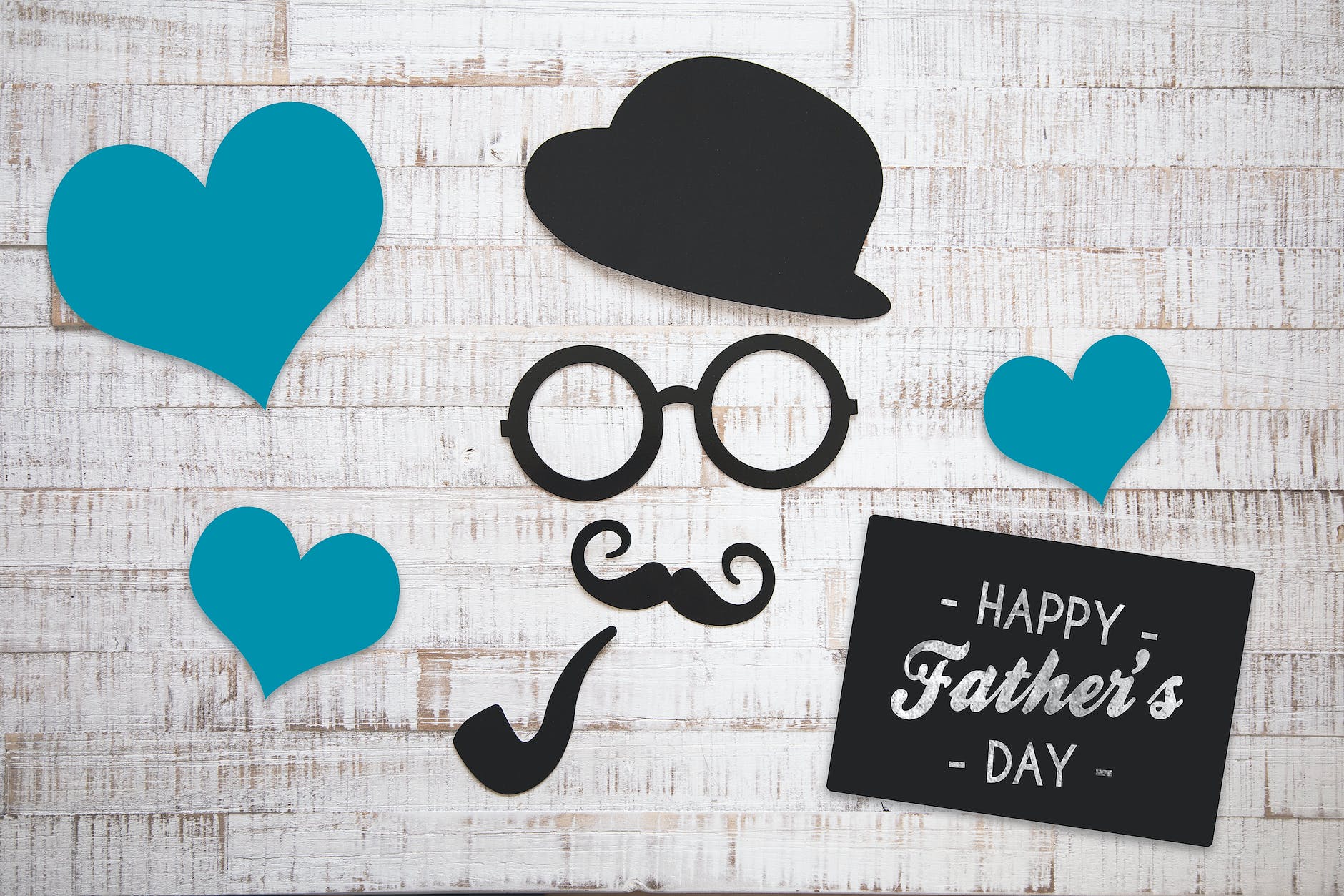 photo of happy father's day greetings Photo by Cristian Dina on Pexels.com