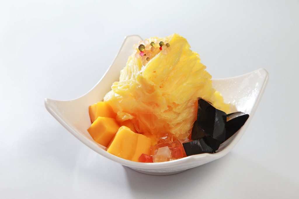 Mango snow ice Source: https://www.flickr.com/photos/30216515@N05/11942761446/